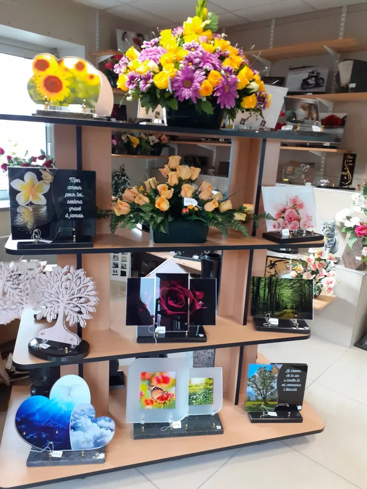 Marbrerie funéraire à Saint Jean Brevelawebp